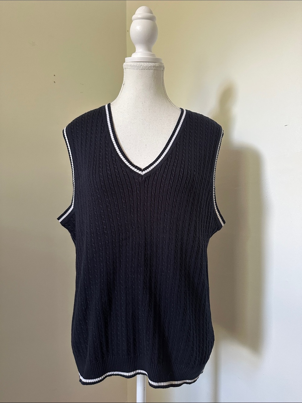 TABI Vinage Navy Blue 100% Cotton Preppy Cable Knit Vneck Sweater Vest Medium